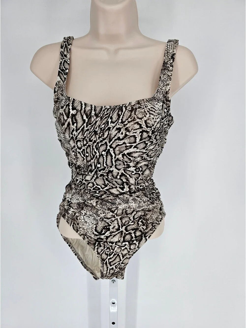 Carmen Marc Valvo Womens Sz 6 One Piece Swimsuit Snakeskin Print